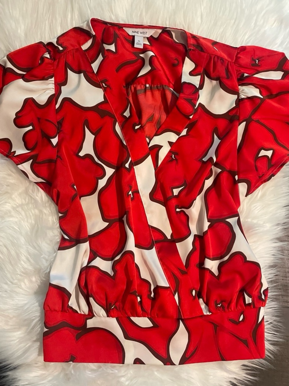 Nine West Red and White Abstract Floral V-Neck Top